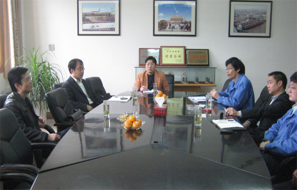 溧陽市委、常委組織部部長楊琪來江蘇上上電纜集團(tuán)慰問科技人才